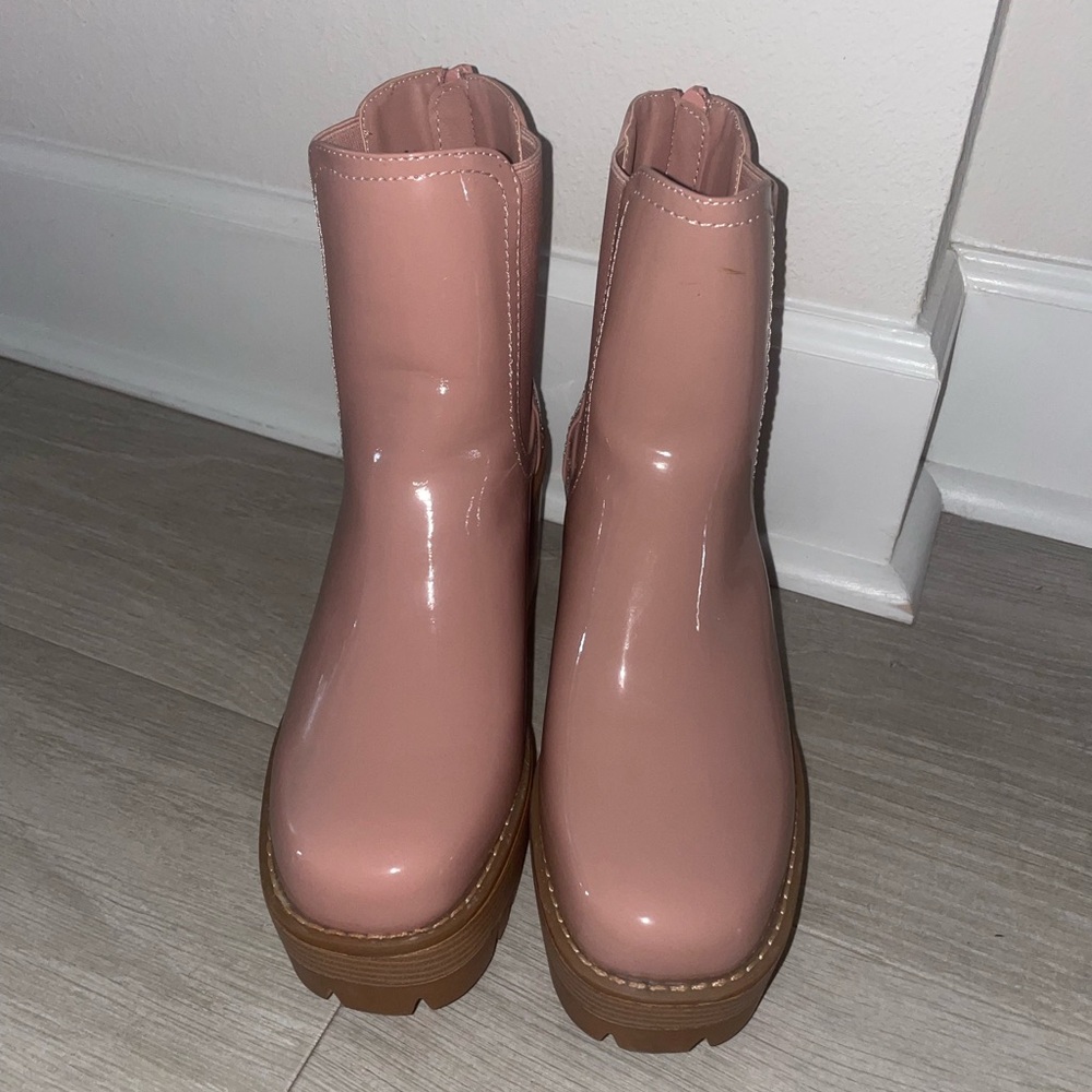 Madden Girl Lugged Platform Boots